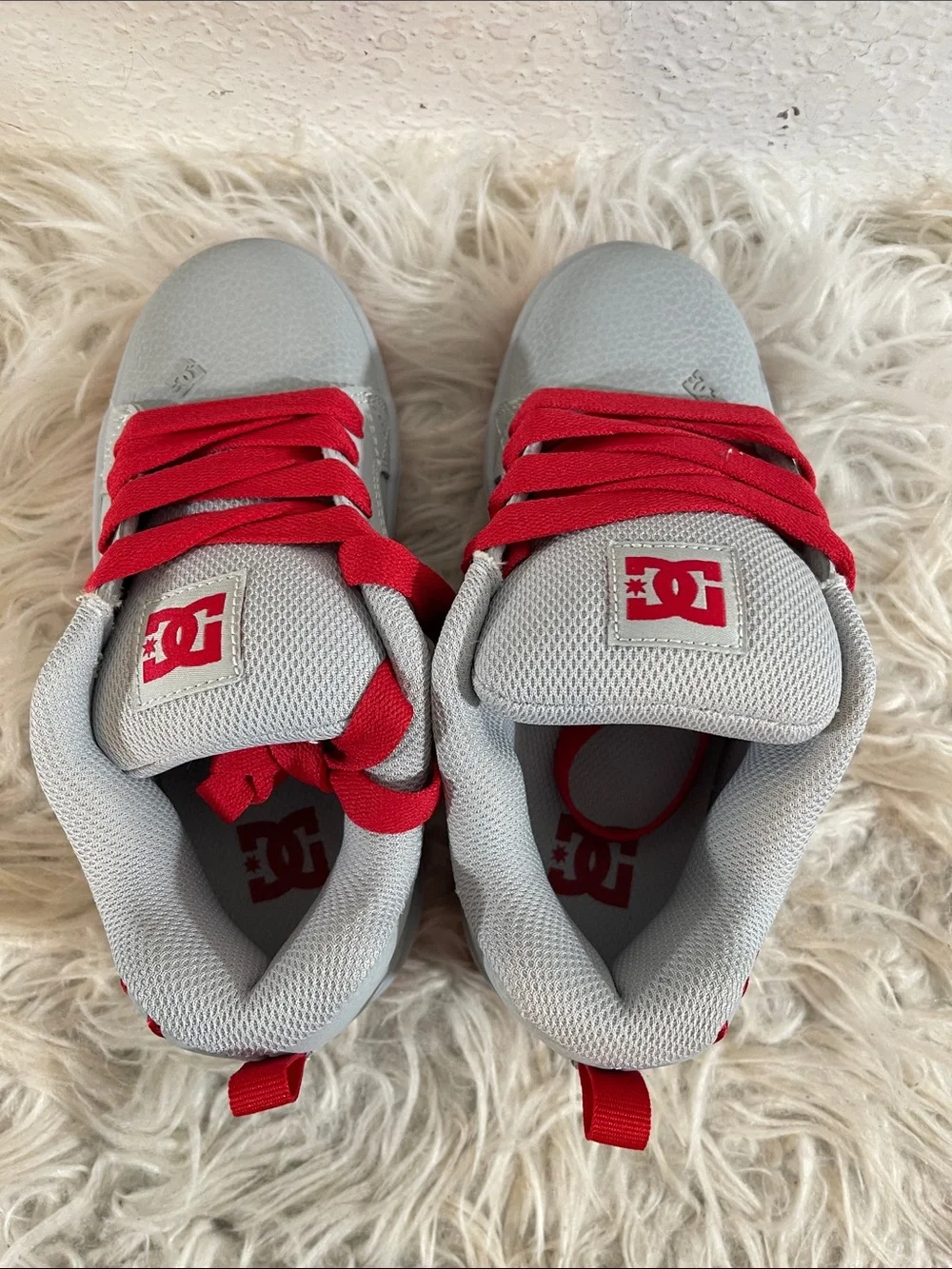 DC SHOE KIDS' COURT GRAFFIK SHOES GREY & RED SIZE 2 NEW - Picture 6 of 14